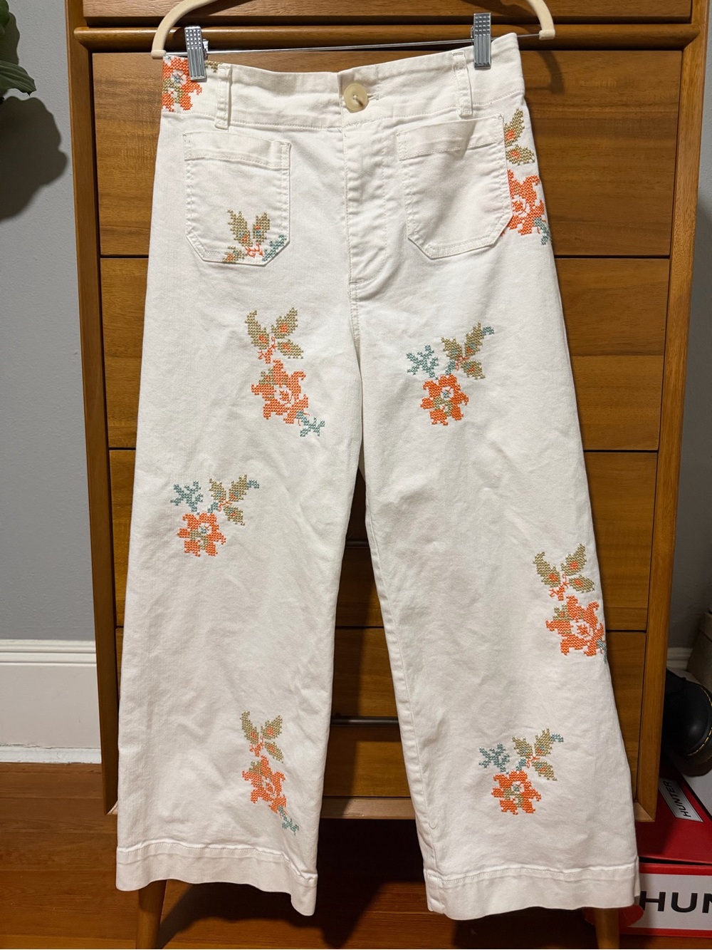 Anthropologie Maeve Denim Colette Embroidered Pants - Size 28 - Picture 5 of 8